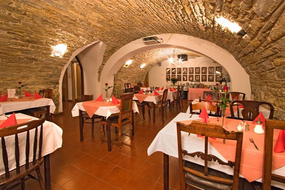 Hotel Mucha Praha Restaurant bilde