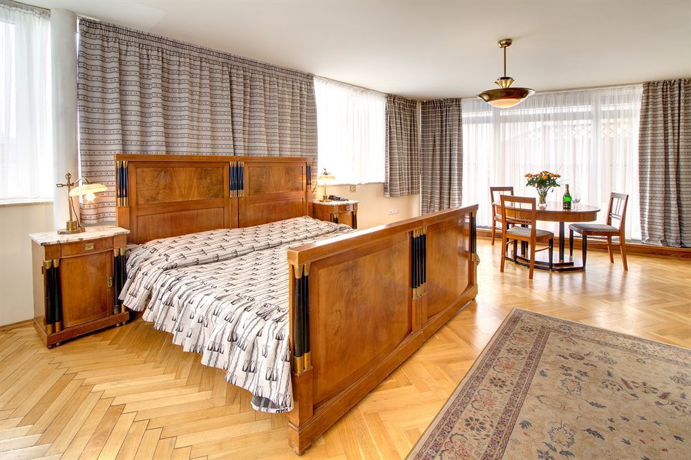 Hotel Mucha Praha Rom bilde